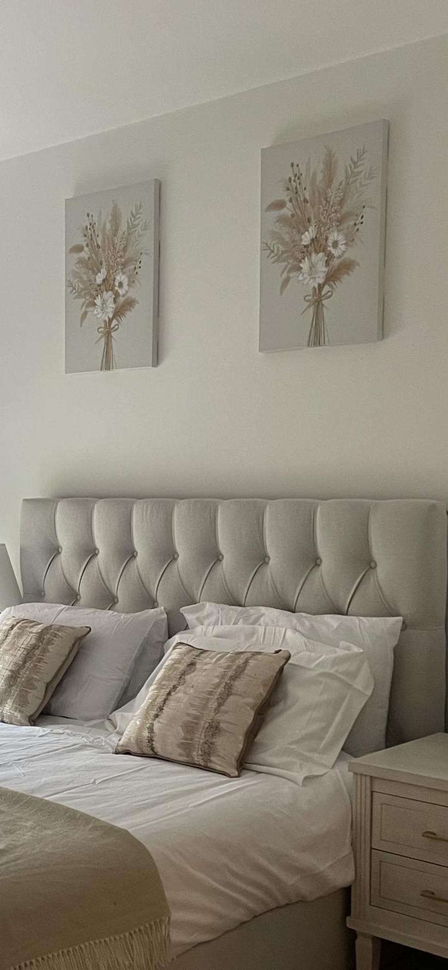 The Godfreys, Edinburgh Way, Harlow Luaran gambar